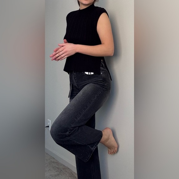 Women's High Rise Straight Embellished Black Jeans Size 7/28 NWT - Picture 5 of 10